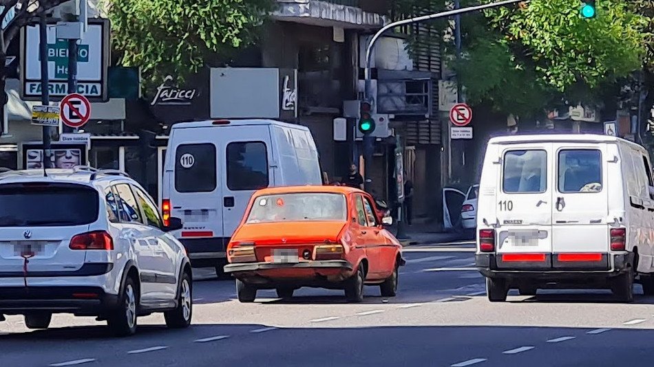Renault 12 rojo, San Cristóbal Renault 12 rojo, San Cristóbal