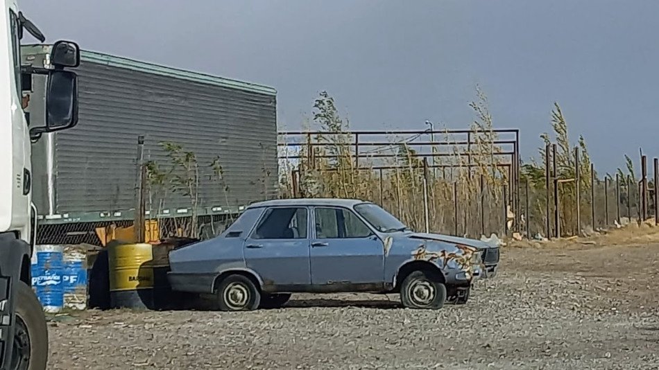 Renault 12 celeste, Pico Truncado Renault 12 celeste, Pico Truncado