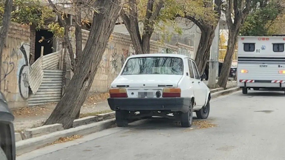 Renault 12 blanco Chos Malal