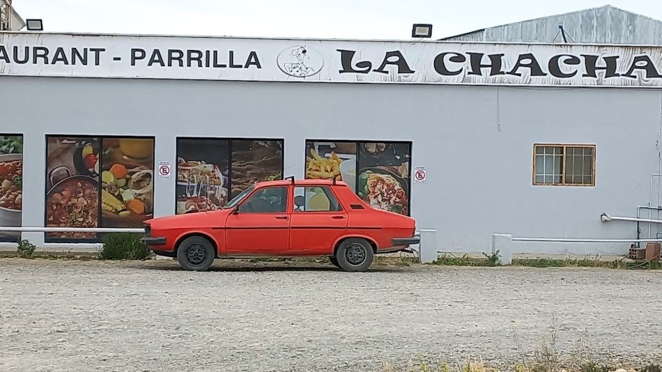Renault 12 rojo, Comandante Luis Piedrabuena Renault 12 rojo, Comandante Luis Piedrabuena