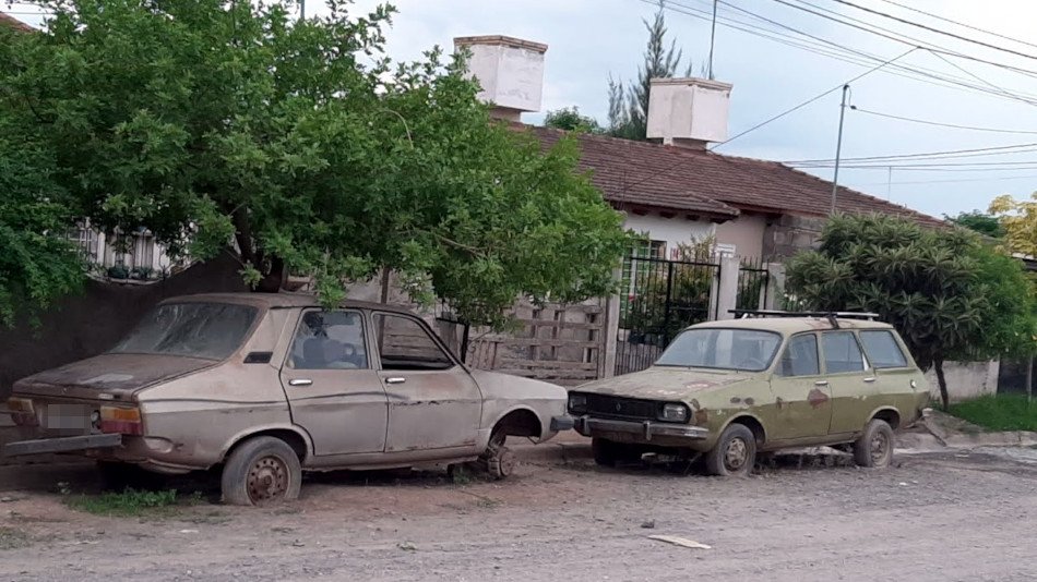 Renault 12 doble marrón y Break verde, Chicoana Renault 12 doble marrón y Break verde, Chicoana