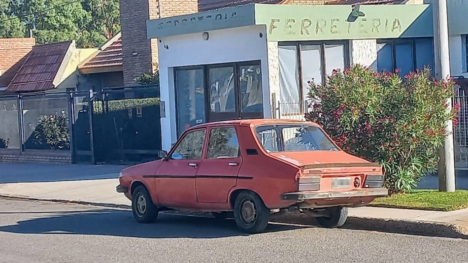 Renault 12 rojo, Comodoro Rivadavia