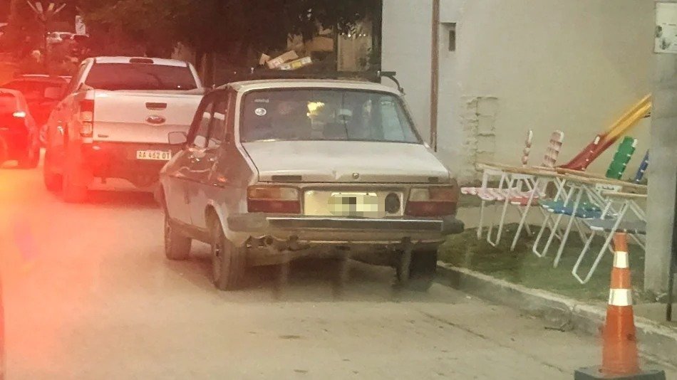 Renault 12 gris claro Villa Yacanto, Córdoba