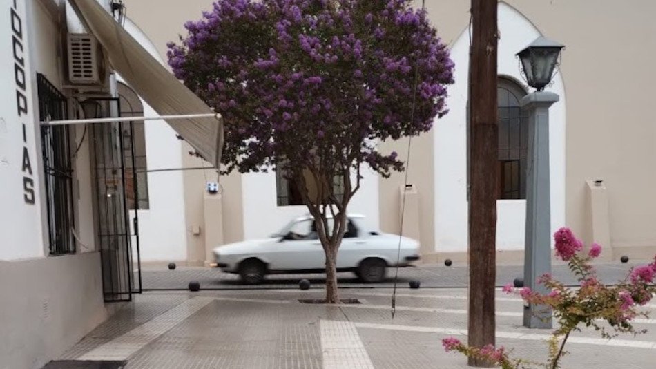 Renault 12 blanco, Chicoana Renault 12 blanco, Chicoana
