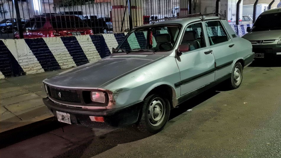 Renault 12 verde metalizado, San Cristóbal
