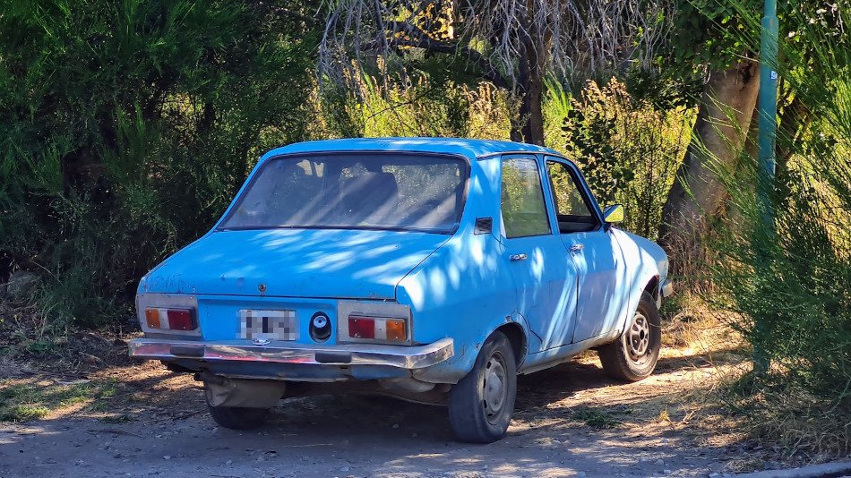 Renault 12 celeste claro, Villa Traful Renault 12 celeste claro, Villa Traful