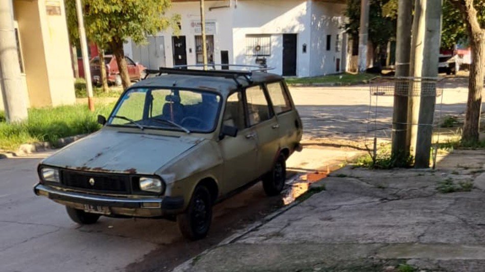 Renault 12 Break, verde Gran Buenos Aires