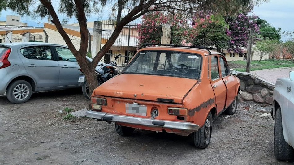Renault 12 naranja, Chicoana Renault 12 naranja, Chicoana