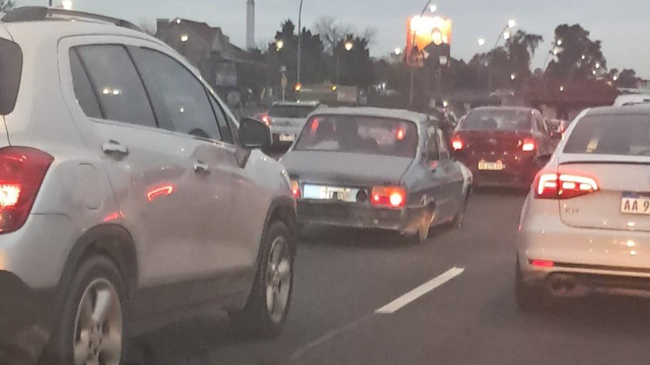 Renault 12 Gris General Paz y Constituyentes