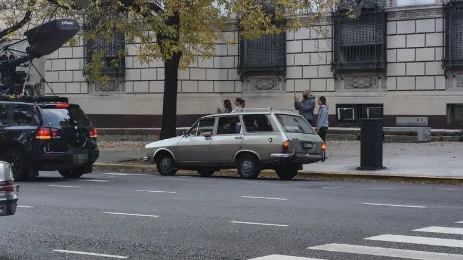 Renault 12 Gris Caballito