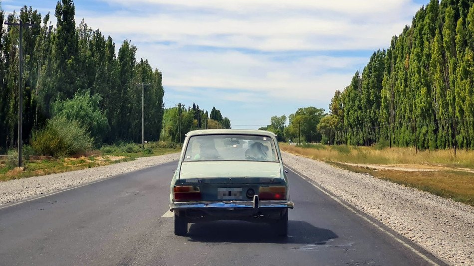 Renault 12 verde claro, Cipolletti